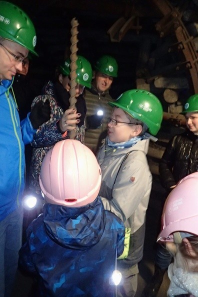 13-PC220227 -- Każdy chce powiercić