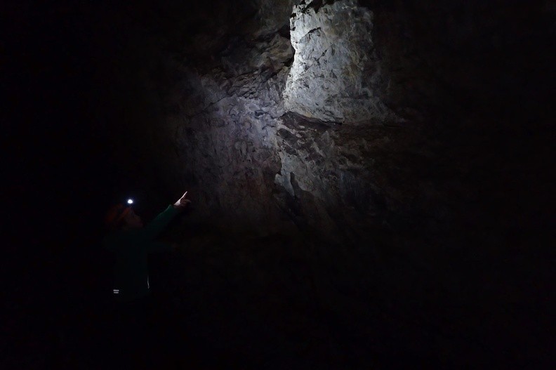 06-PA210018 -- W jaskini