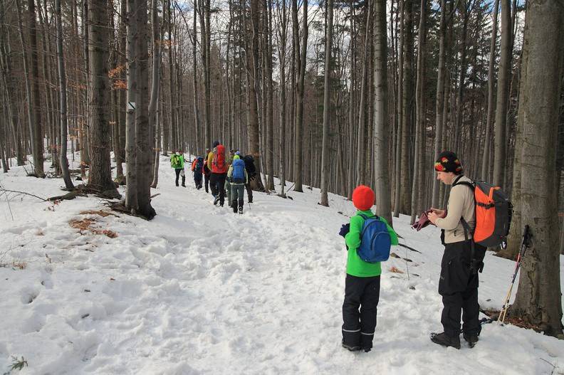 72-IMG 1540 -- Rozdzielamy się: ekipa kursowa zmierza na zachód, nasza trójka będzie kontynuować marsz w stronę przeciwną