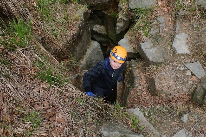 33-P4100468 -- Pierwsza jaskinia zaliczona