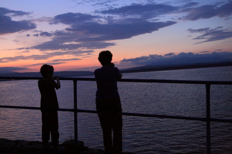 126-IMG 4589 -- Na północy kołderką z chmur okryła się Babia Góra