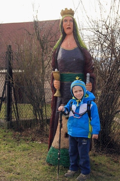 01-IMG 2127 -- Portret z figurą wilkowicką
