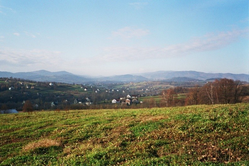 01-0013  23 -- Widok ze Stryszowskich Działów na zachód