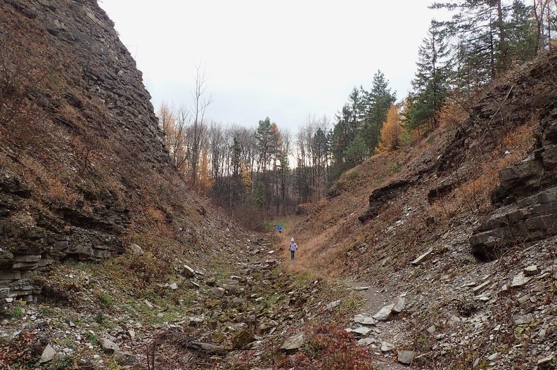 18-PB200300 -- Widok na południe