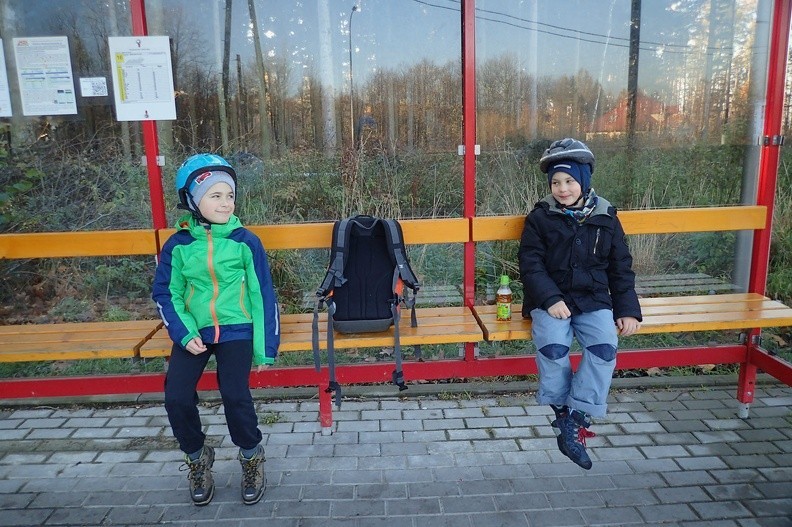 24-PB180001-171118 -- Sobota, 18 listopada. Odpoczynek podczas wycieczki rowerowej