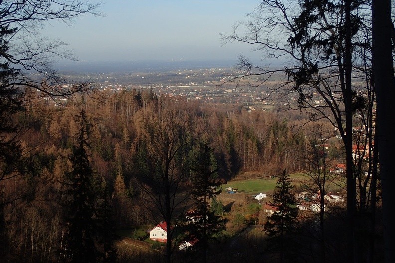 07-P1050119 -- Widok z północno-zachodnich zboczy Borowiny ponad dolinę Szerokiego Potoku