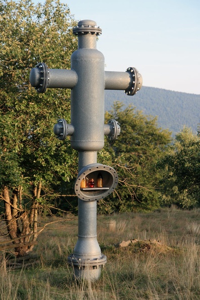 071-IMG 4205 -- Drzewo – tyle że doskonalsze, bardziej symetryczne i wytrzymałe
od swego łamliwego, nieregularnego, organicznego pierwowzoru?