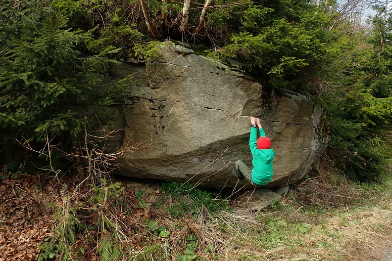 17-P4140634 -- Mały <i>bouldering</i>